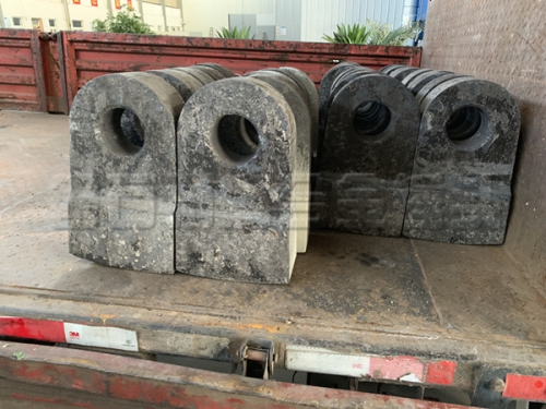 鉻鉬合金錘頭表面為什么凹凸不平？